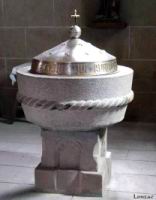 fonds baptismaux